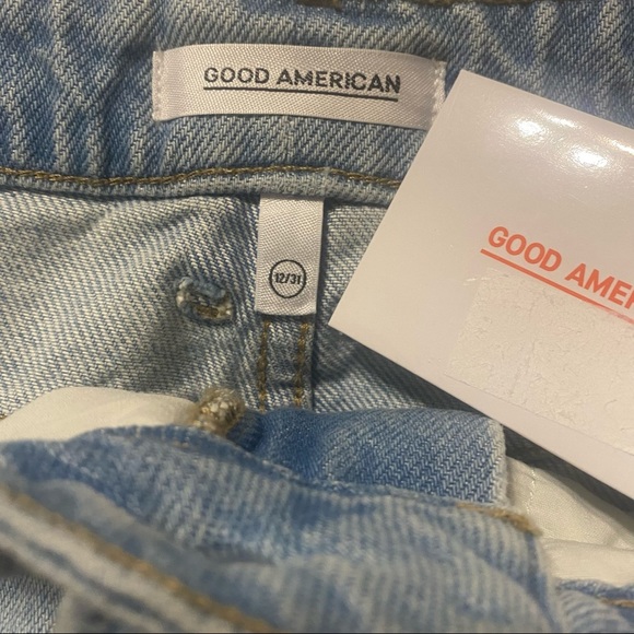 Good American Frayed Hem Denim Miniskirt NWT - Picture 6 of 7